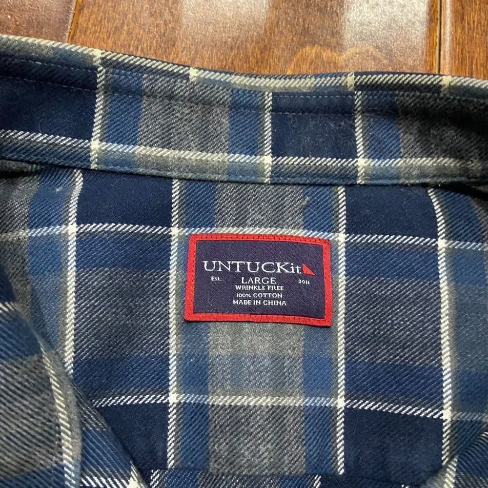 UNTUCKit Casual Fit Button Front Plaid Navy Blue Cotton Shirt Men's Size Large - Picture 6 of 10